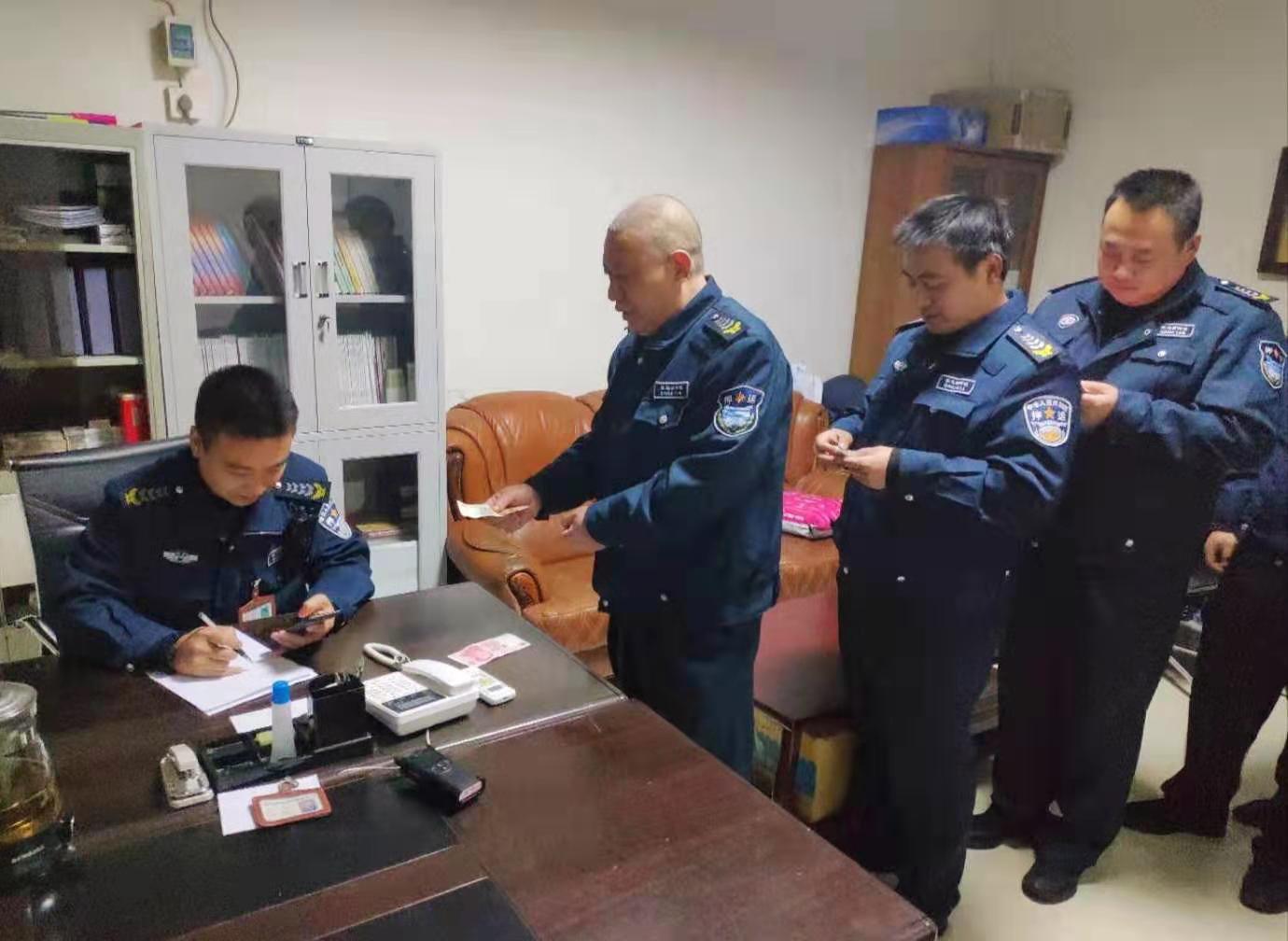 1577347832958392.jpg 1577347832958392.jpg