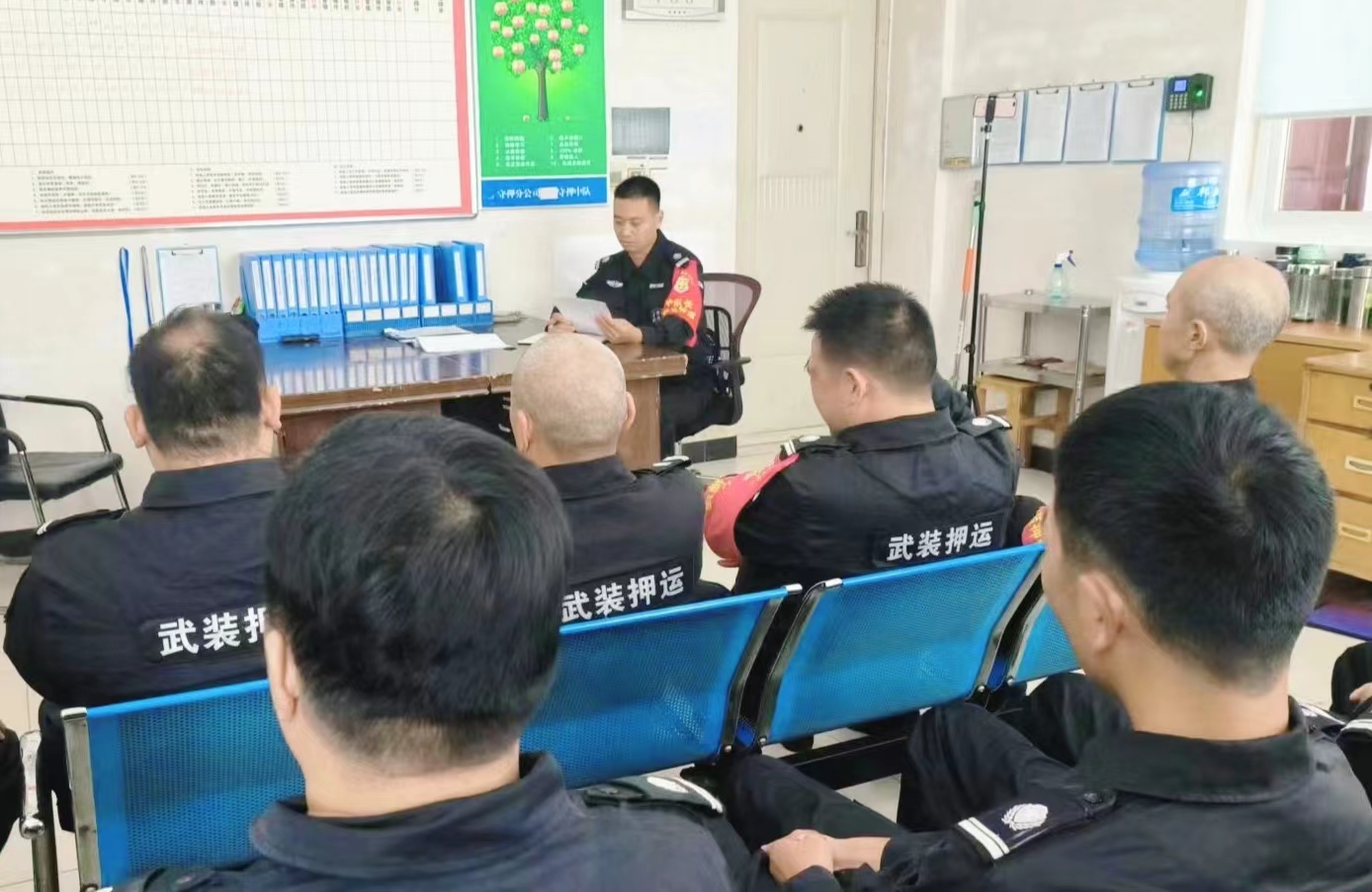 1696761546230551.jpg 1696761546230551.jpg