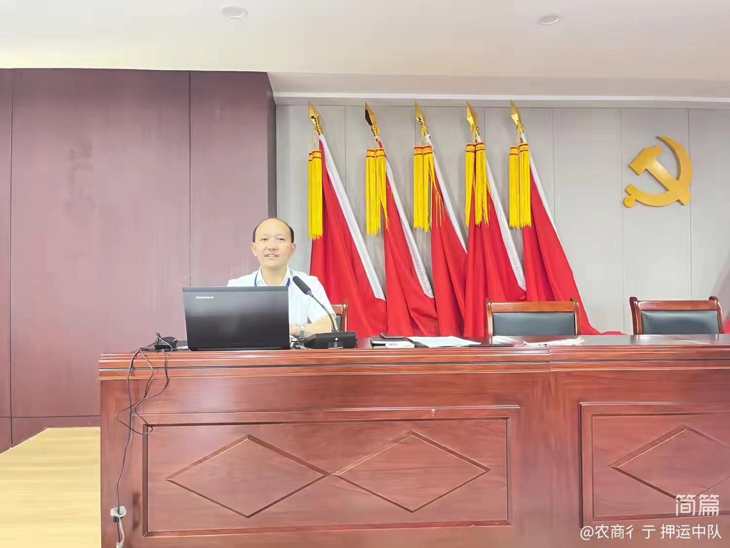 1722474383532884.jpg 1722474383532884.jpg