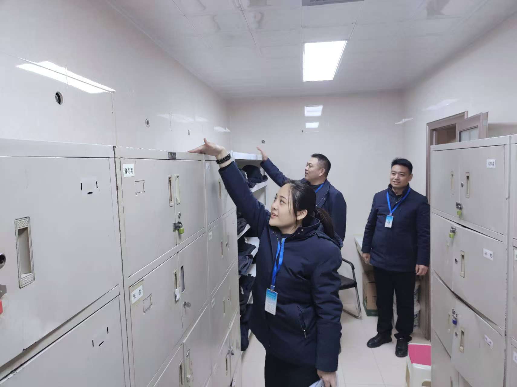 1737601290285652.jpg 1737601290285652.jpg